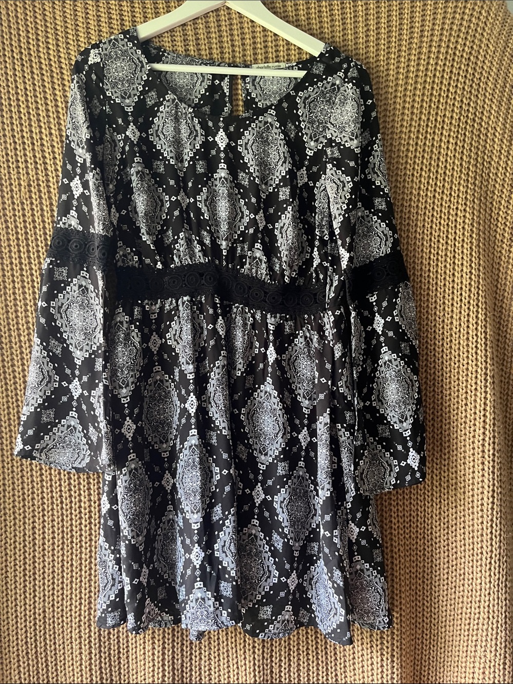 Charlotte Russe Black and White Medallion Print Girls' Dress